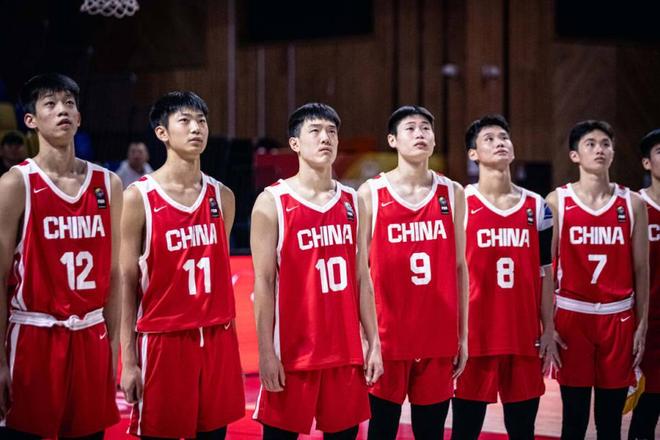 蓝狮娱乐：崩盘！中国U16男篮惨负时隔8年获亚洲杯亚军 澳大利亚豪取4连冠