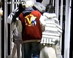 蓝狮平台注册：上海一女子痛哭报警！结果意外，“藏”在家的前男友被抓！